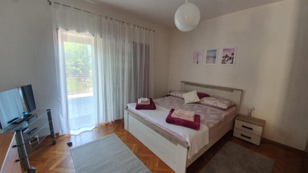 Apartmani Sofia Njivice Exterior foto
